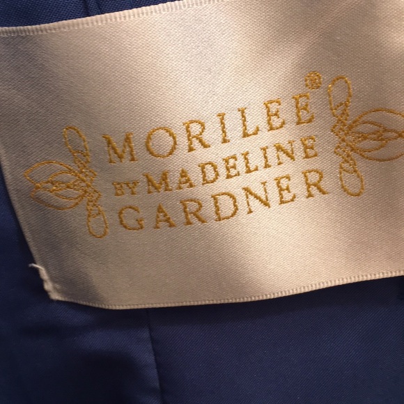 Formal gown - Picture 4 of 4